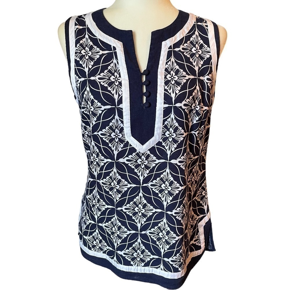 Susan Bristol Floral Sleeveless Top Blue and White M